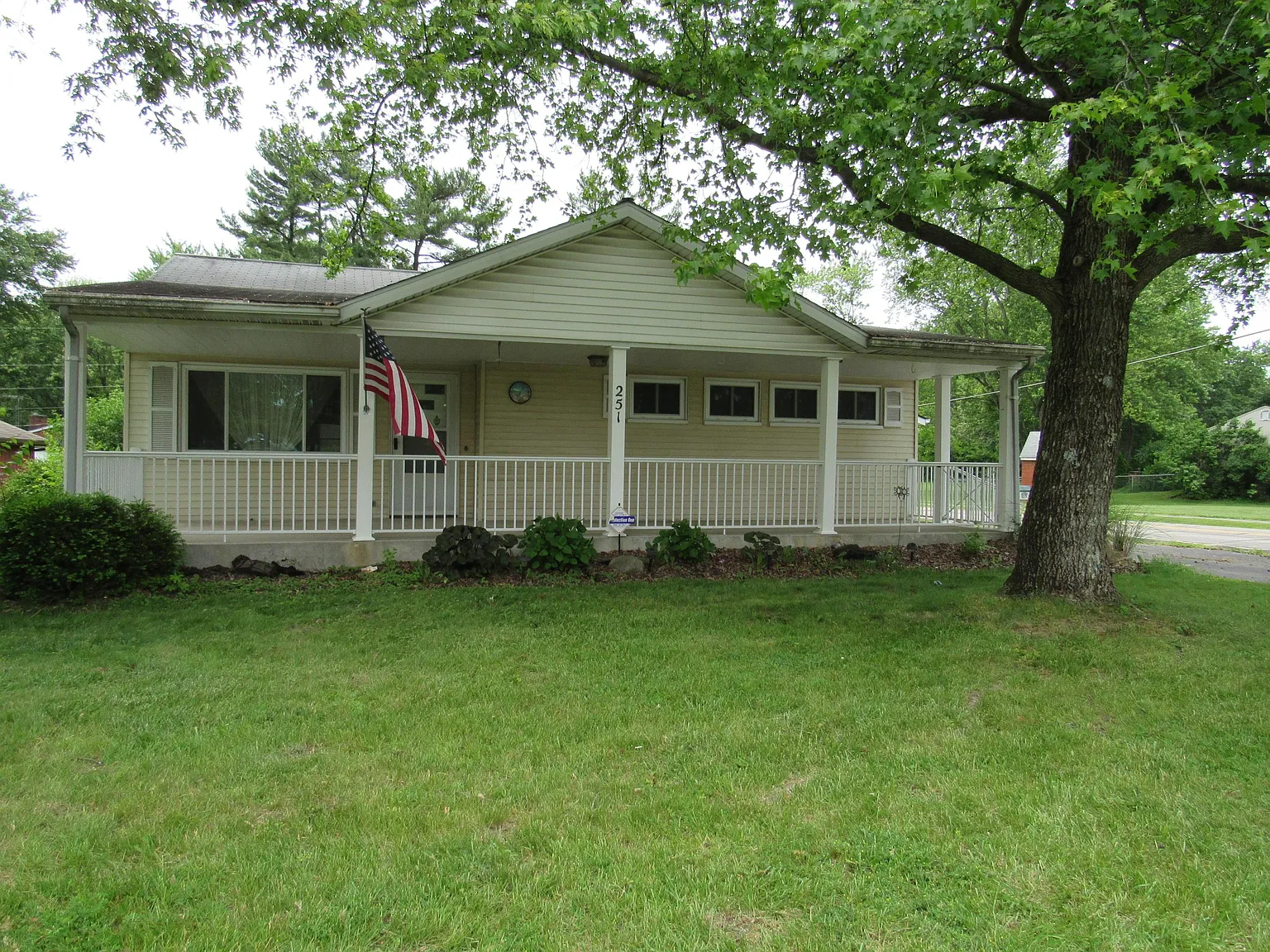 251 Troy Rd photo 1