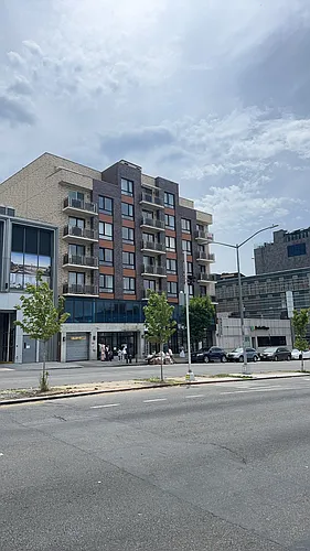 138-12 Northern Blvd #6D Photo 1