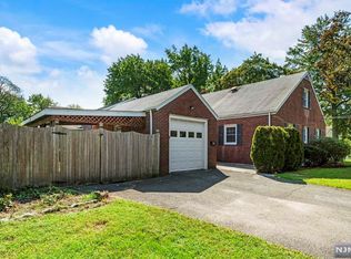 244 Hickory Ave, Tenafly, NJ 07670