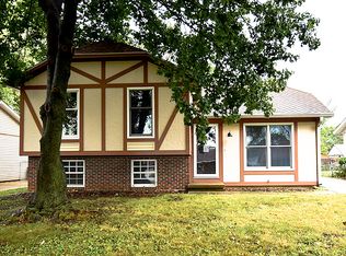 2008 Stanhope Rd, Springfield, IL 62702