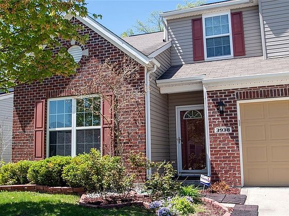 2nd image of 3938 Beaconsfield Ln