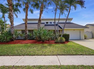 340 Apache Ln, Boca Raton, FL 33487