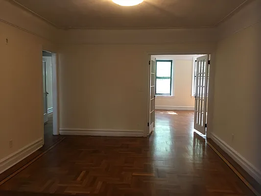 Rented by Hugawall Realty | media 27