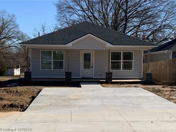 922 N 6th St, Fort Smith, AR 72901