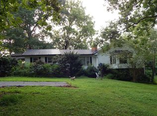 717 Turnpike Rd, Lawrenceburg, TN 38464