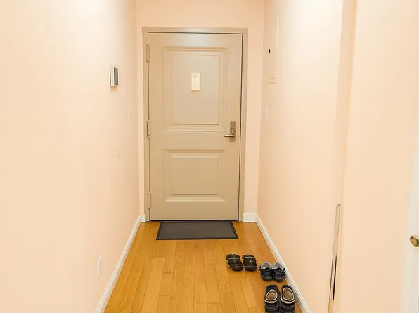 2964 Brighton Sixth Street image 16 of 29