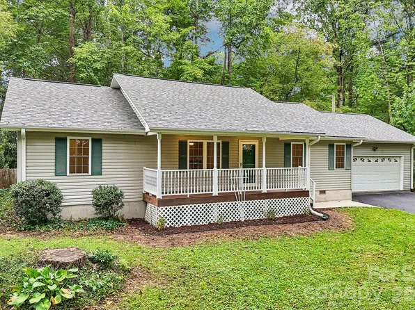 251 Angeline Dr, Mills River, NC 28759