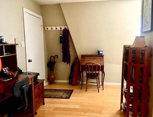 4th image of 1323 Dauphine St
