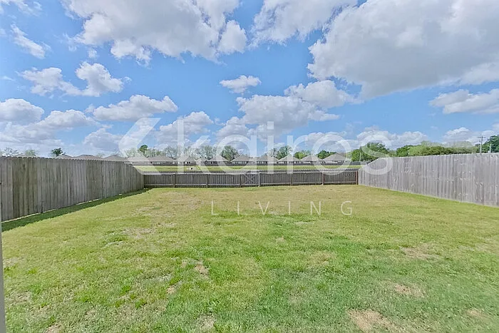 108 Santiago Ct — Photo 22