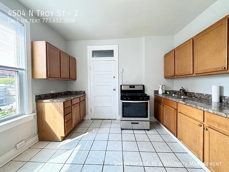4504 N Troy St #2 — Photo 7