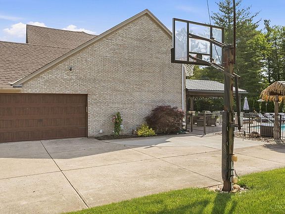 4th image of 6211 Ashbourne Pl