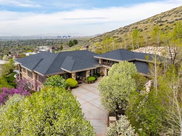 2076 S Scenic Cir E, Salt Lake City, UT 84109