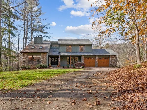 314 Secretariat Ln, Fairview, NC 28730