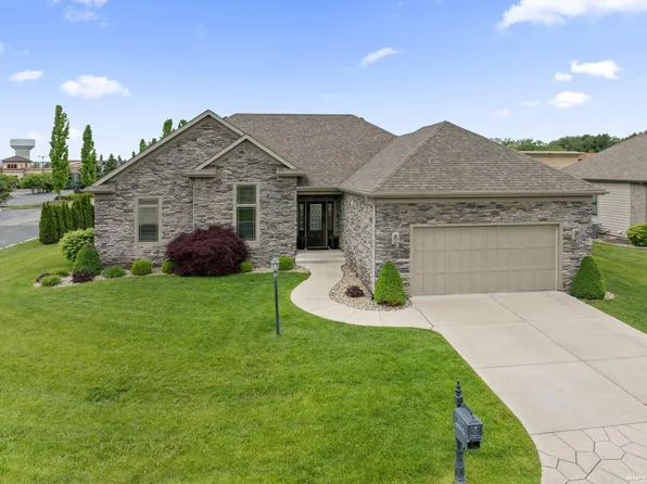 7503 Toscana Ct, Granger, IN 46530