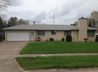 28 John St, Pigeon, MI 48755