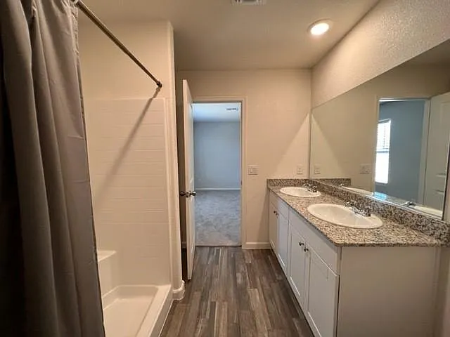 2415 Village Dr — Photo 34