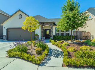4176 Alamos Ave, Clovis, CA 93619