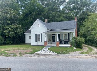 160 W Candler St, Winder, GA 30680