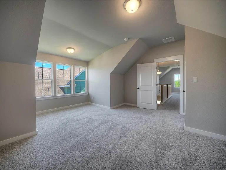 1086 Twain St — Photo 18
