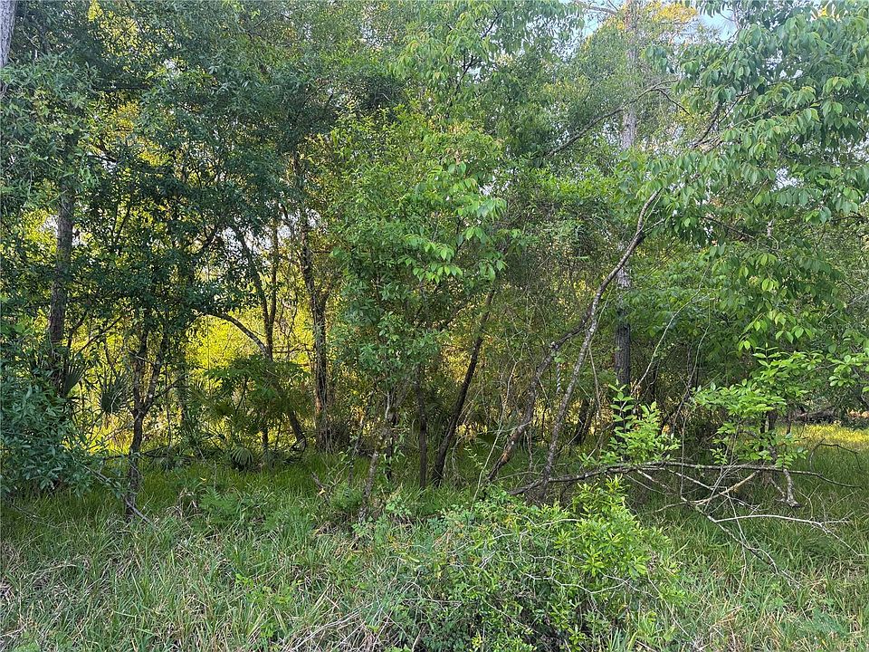 2nd image of 1297 NE RIVER RAFT DRIVE