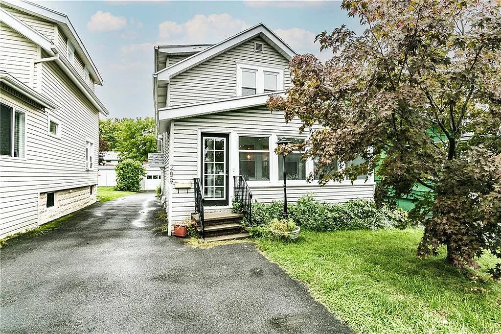 289 Ashdale Ave photo 1