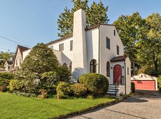 342 Heathcote Rd, Scarsdale, NY 10583