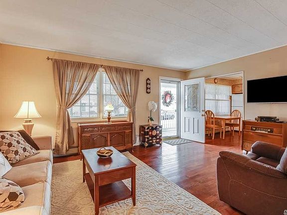 5th image of 30 Cambridge Ave
