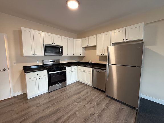 3rd image of 115 Main St #24