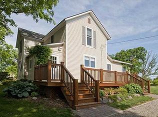 11470 Waters Rd, Chelsea, MI 48118