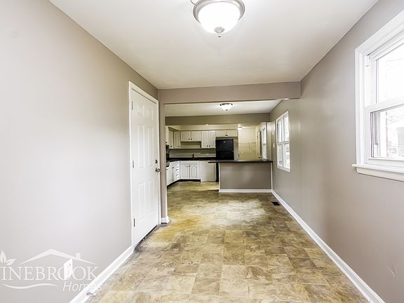 5th image of 2020 N Fairhaven Dr