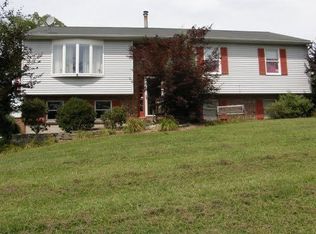 1065 Benders Church Rd, Pen Argyl, PA 18072