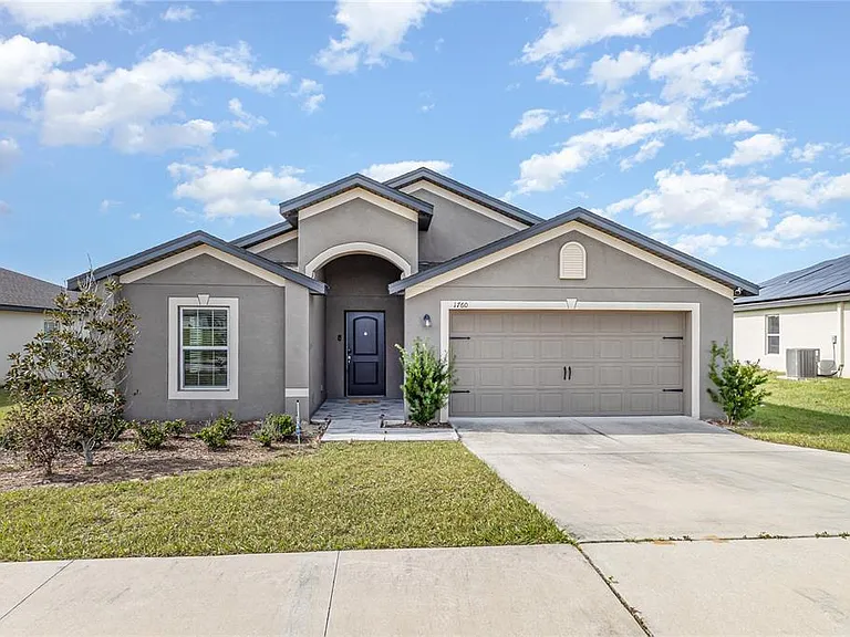1760 Canaan Loop — Photo 1
