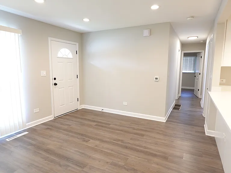 111 W Green Meadows Blvd — Photo 6