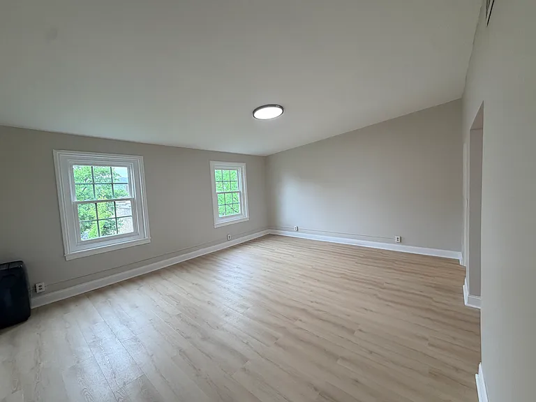217 Northampton St #4 — Photo 6