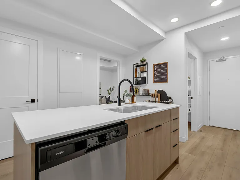 10465 101st St NW — Photo 109