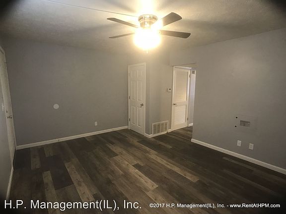 4th image of 241 Glenlake Dr APT D
