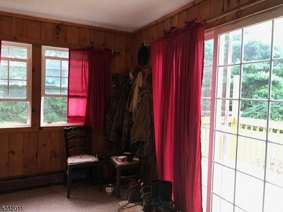 5th image of 436 E Lakeshore Dr