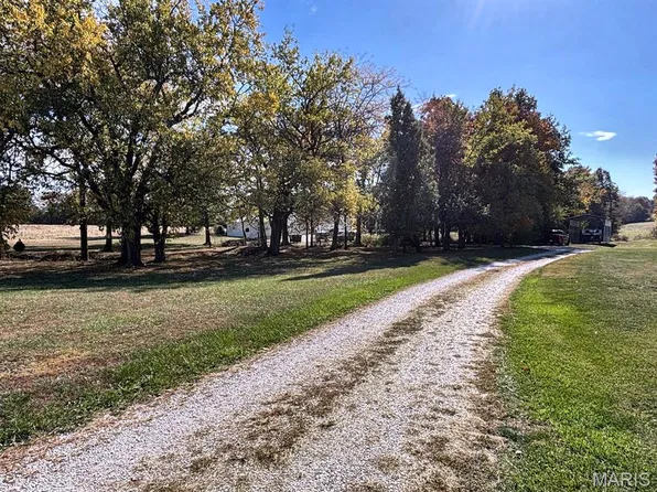 36757 Monroe Rd #580, Stoutsville, MO 65283