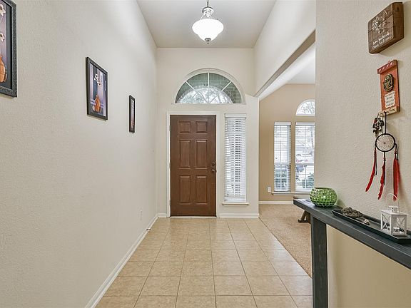 3rd image of 13807 Parkers Cove Ct