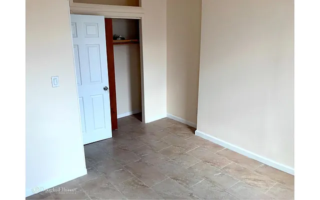 Rented by Douglas Elliman | media 27