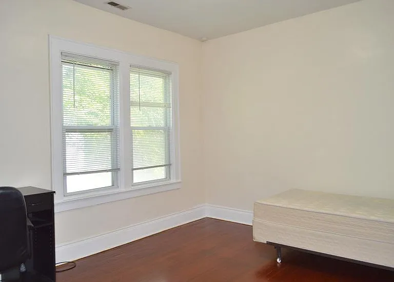 1201 Madison St #1 — Photo 6