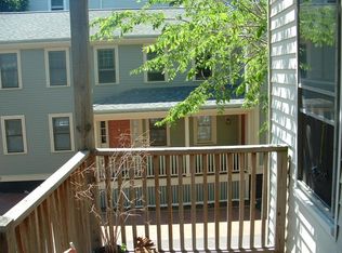 378 Washington St #2F, Somerville, MA 02143