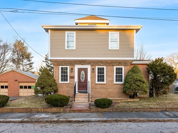 32 Tripp Ave, Brockton, MA 02301