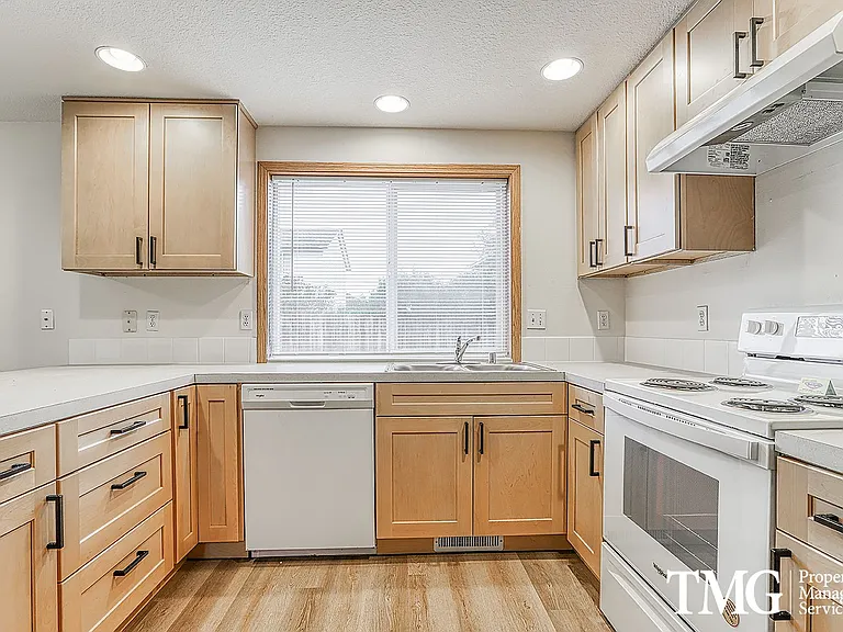 7111 NE 163rd Ave — Photo 9