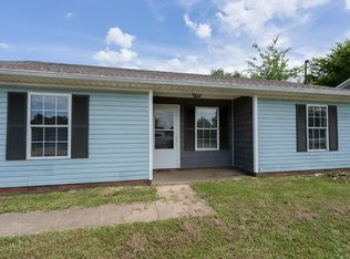415 Eddy St, Oak Grove, KY 42262