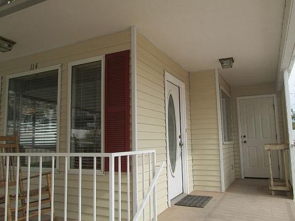 3rd image of 840 N Twin Lakes Dr Unit 114