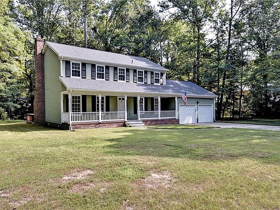 2nd image of 102 Sabre Dr