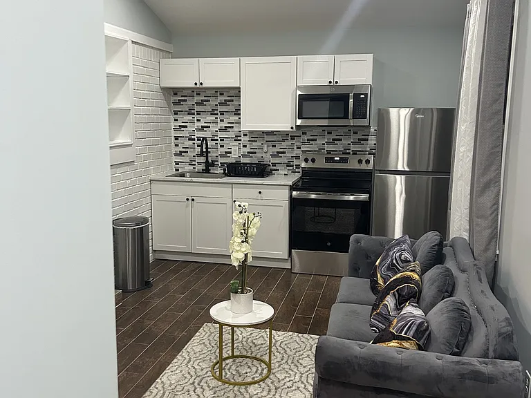 8323 Tudor Dr — Photo 4