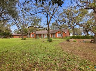 1771 Us Highway 77a S, Yoakum, TX 77995