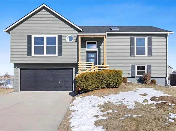 236 E Westhoff Pl, Gardner, KS 66030